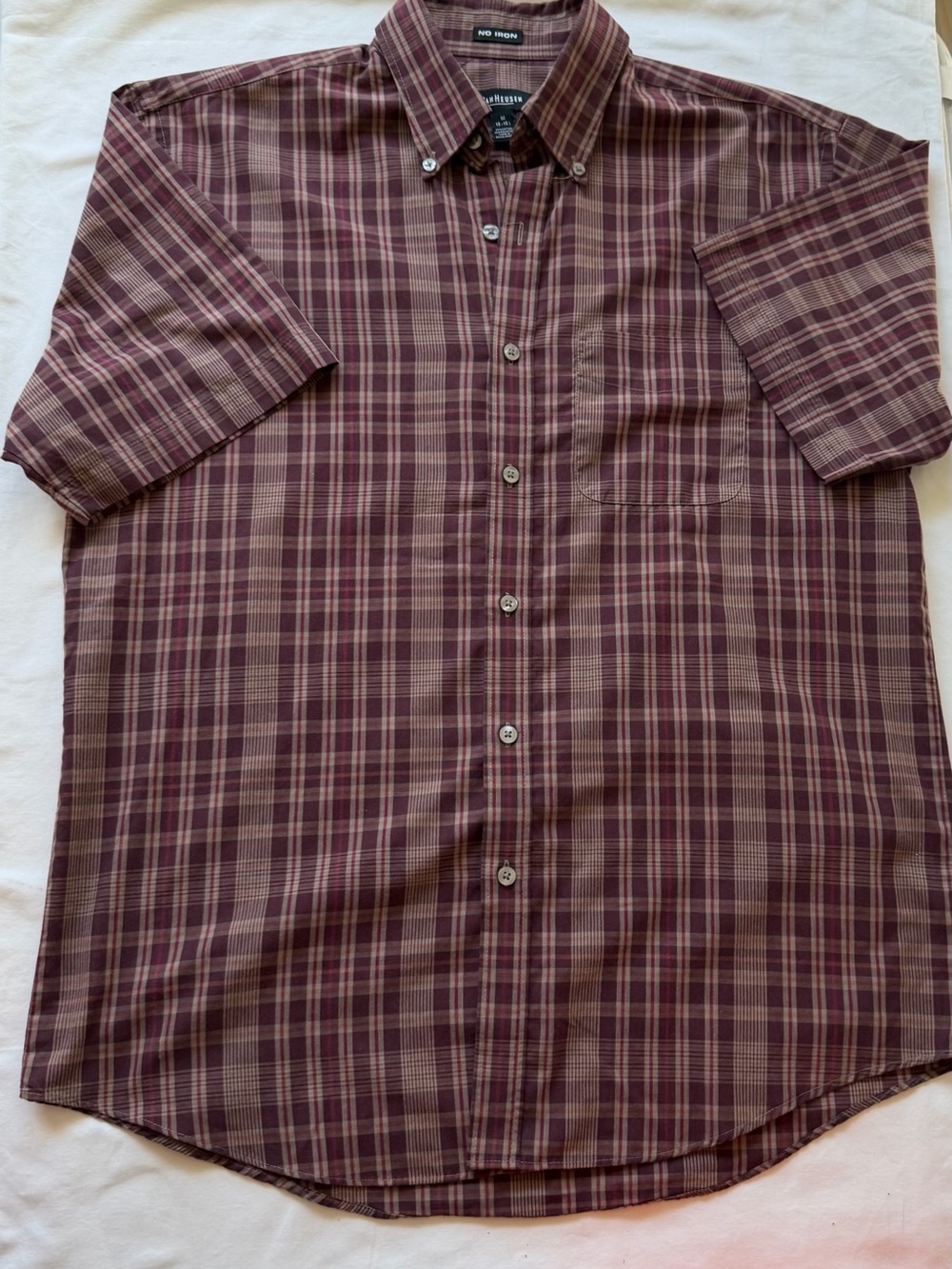 Van Heusen No-Iron Brick Red Plaid Men’s Short Sleeve Button Down Shirt Size M